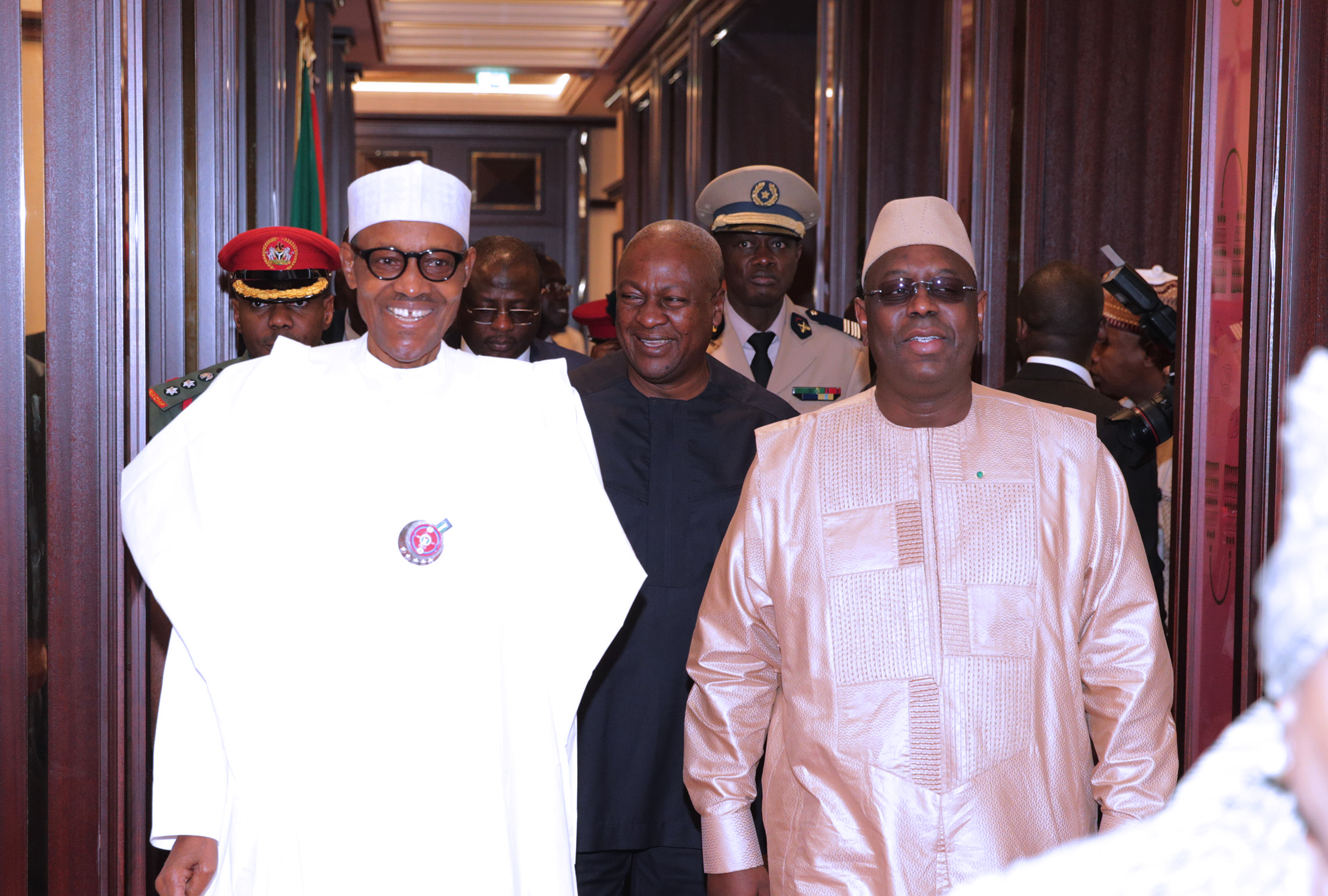 Ecowas Leaders To Visit Gambia Wednesday Want Jammeh To Respect His